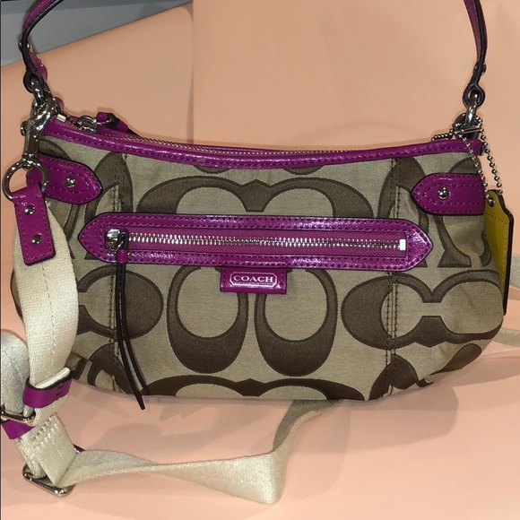 Coach Daisy Signature Convertible Hobo-NWOT - Picture 3 of 6